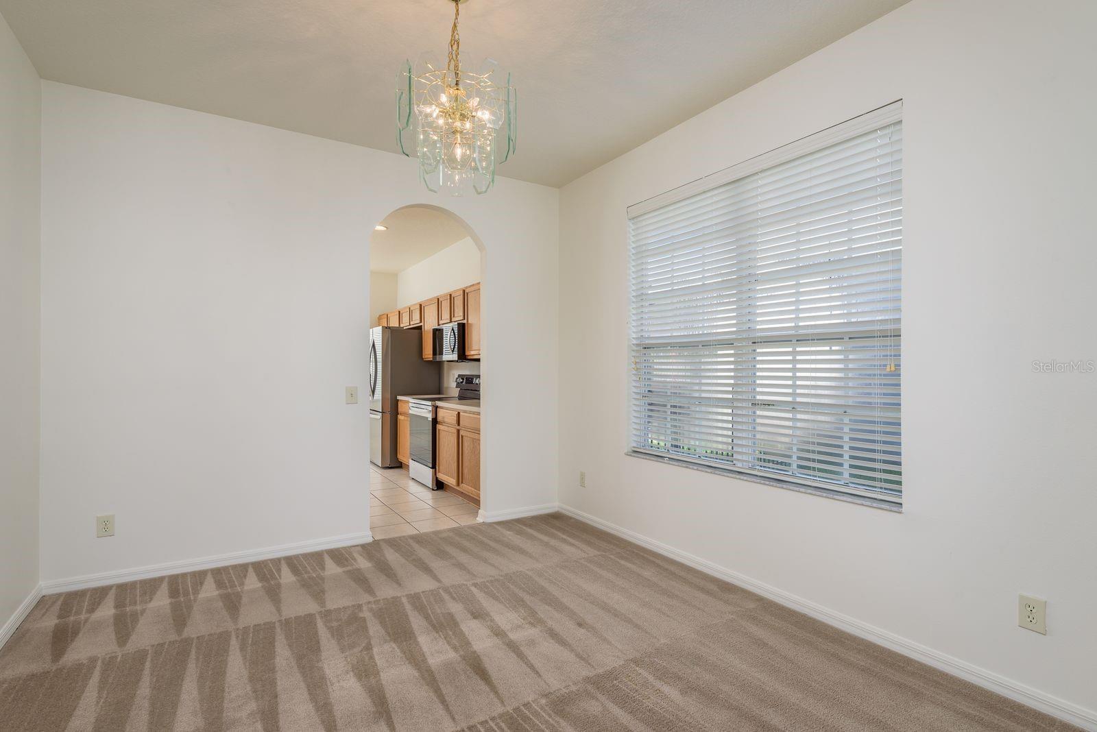 Listing photo id 6 for 2944 Downan Point Drive