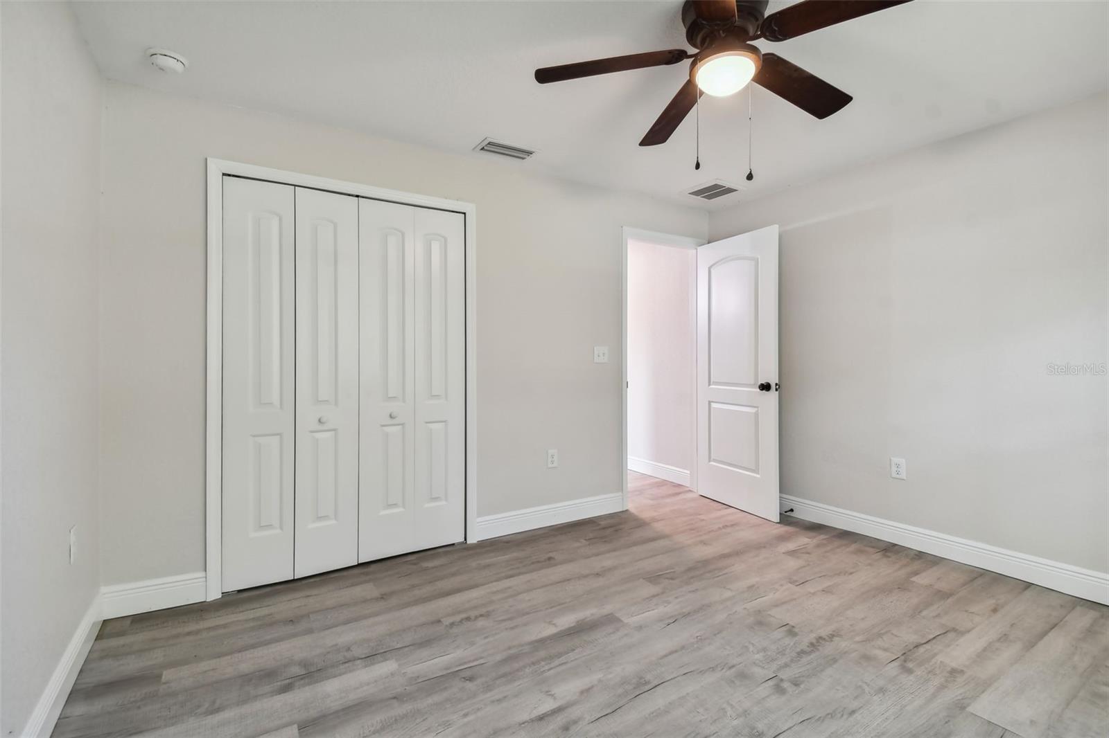 Image 19 of 20 For 719 Bon Air Street