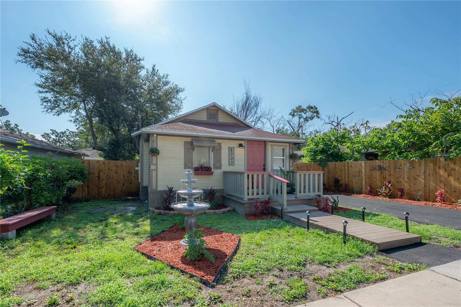 Image 2 of 28 For 8003 Klondyke Street