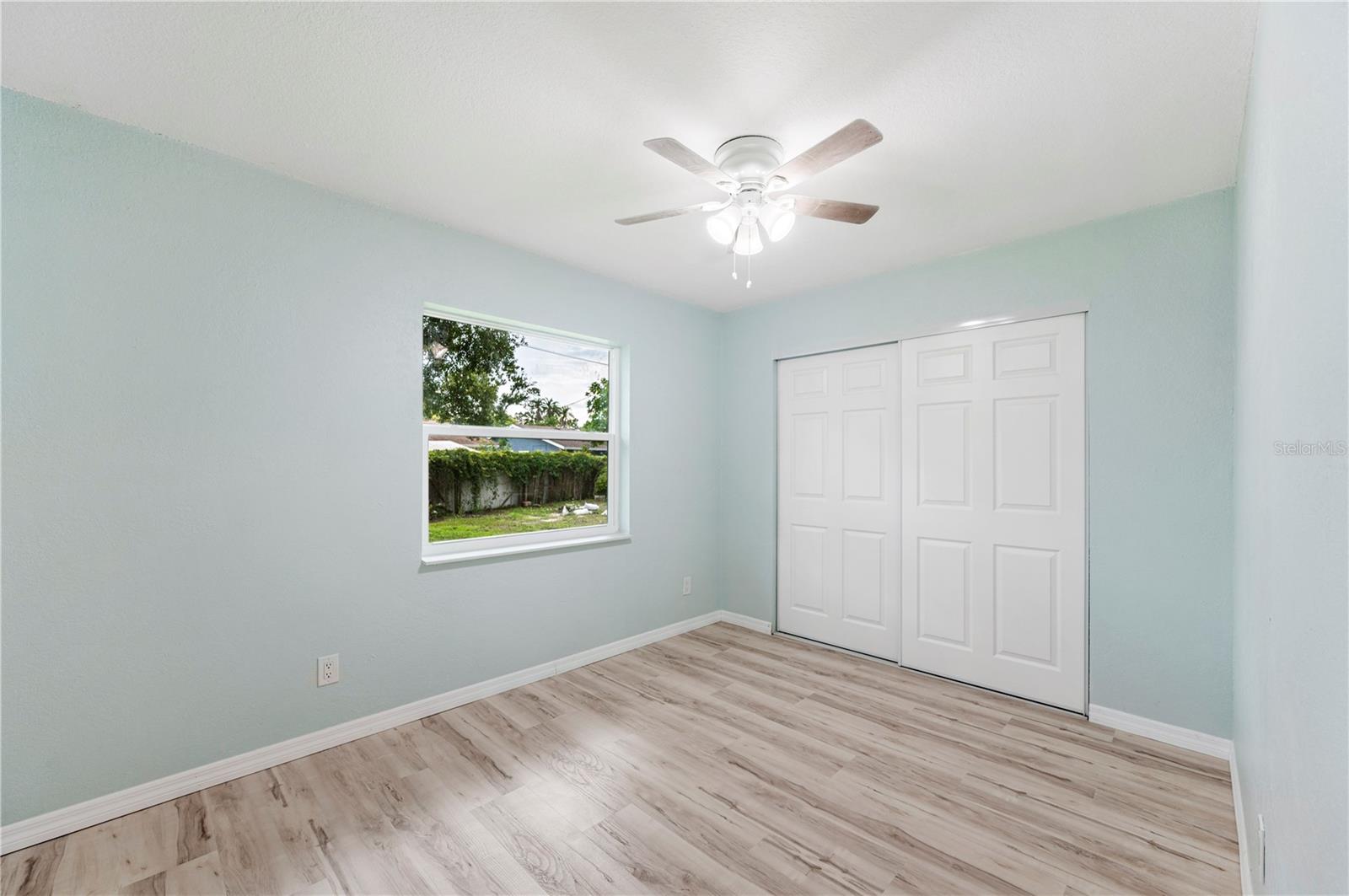 Image 18 of 31 For 208 66th Street Court E