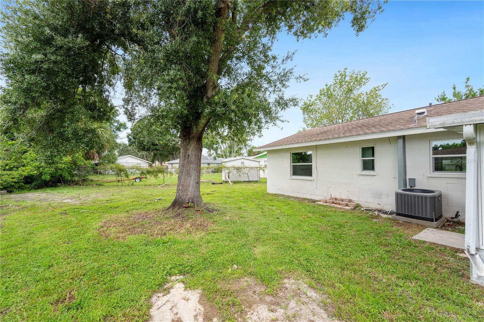 Image 27 of 31 For 208 66th Street Court E