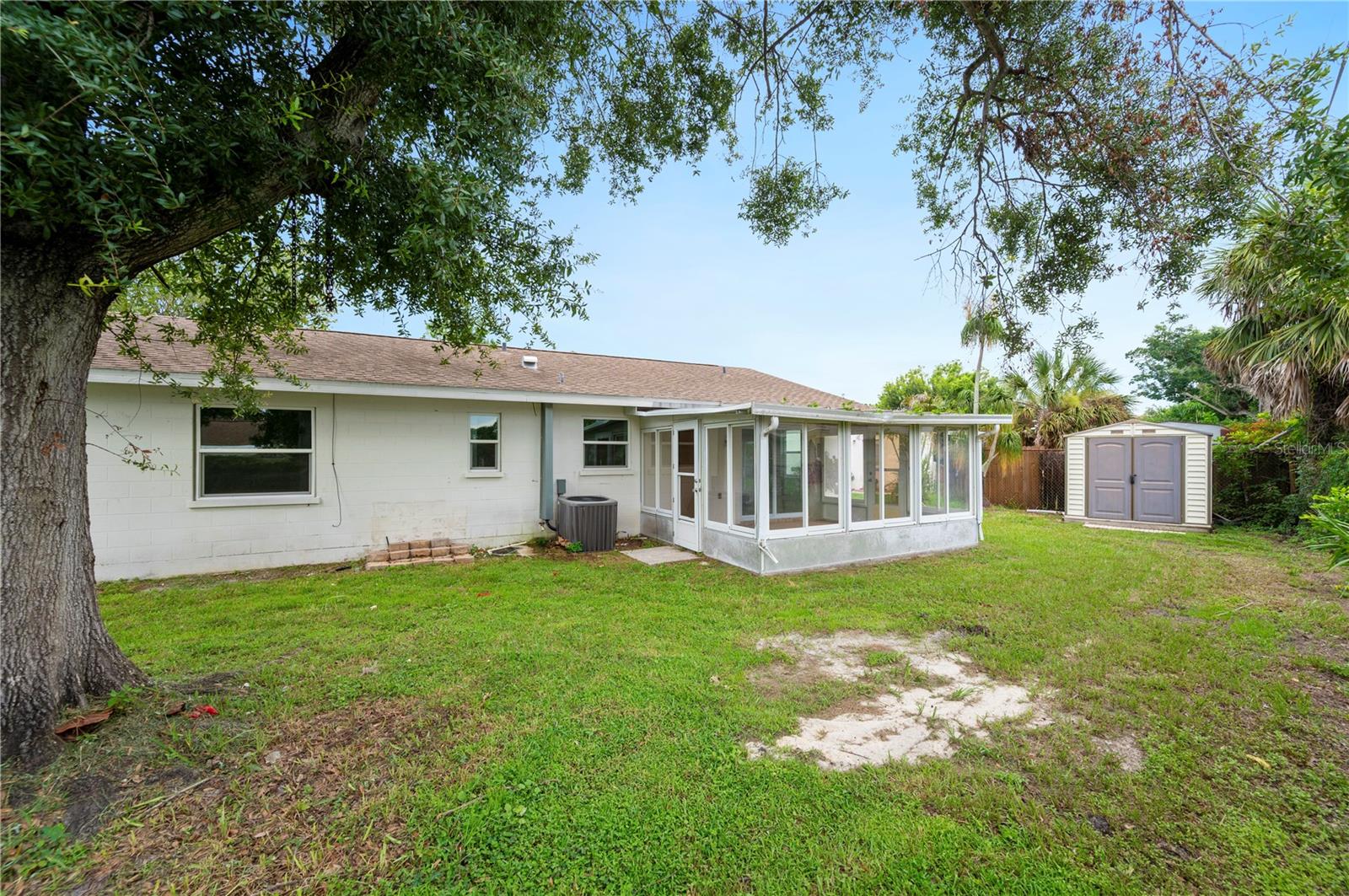 Image 28 of 31 For 208 66th Street Court E