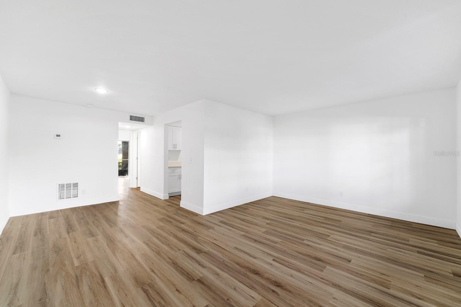 Image 4 of 18 For 9209 Tudor Drive C104