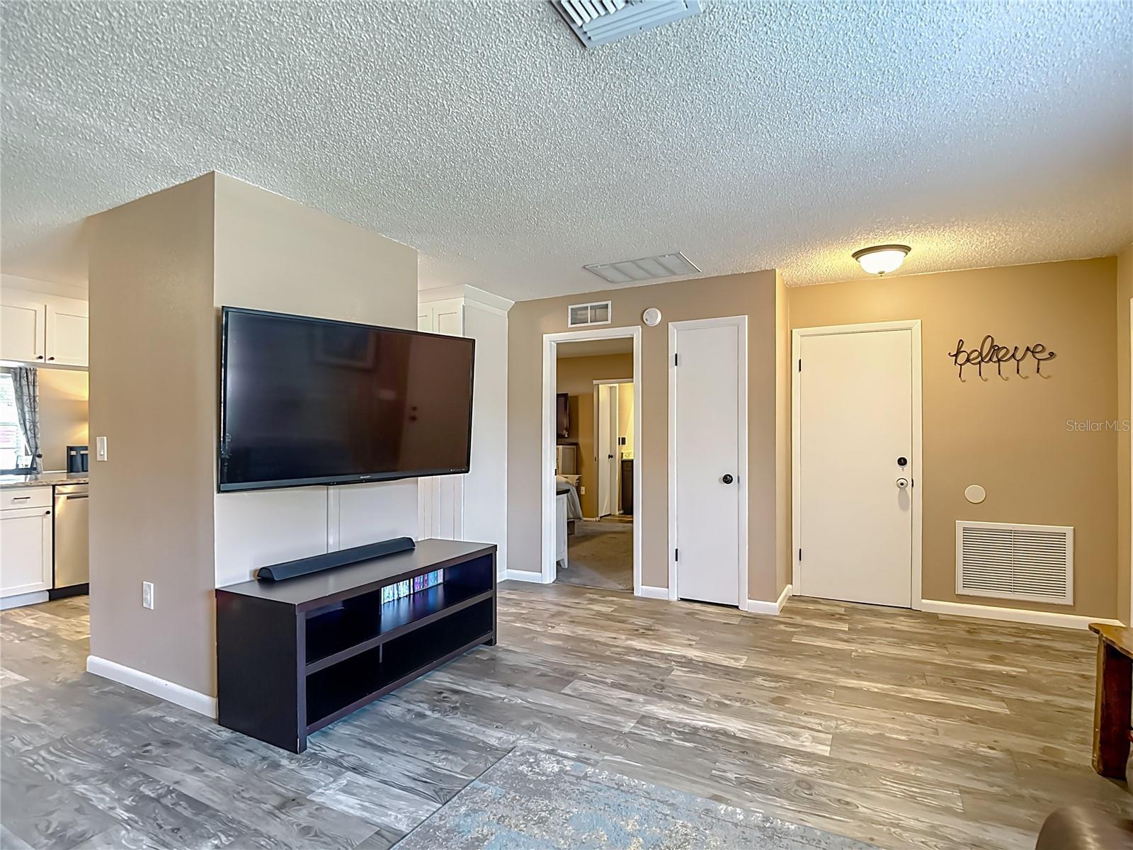 Image 5 of 54 For 11100 Salt Tree Drive