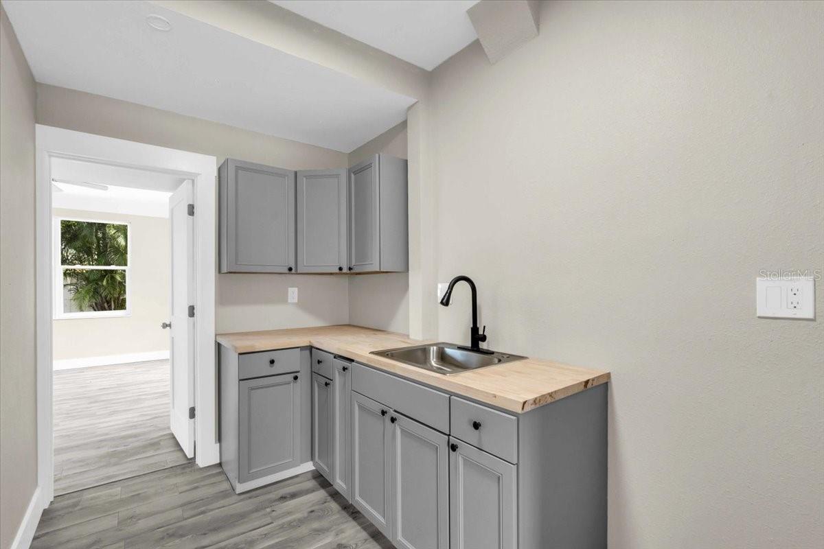 Image 17 of 43 For 2801 Tifton Street S