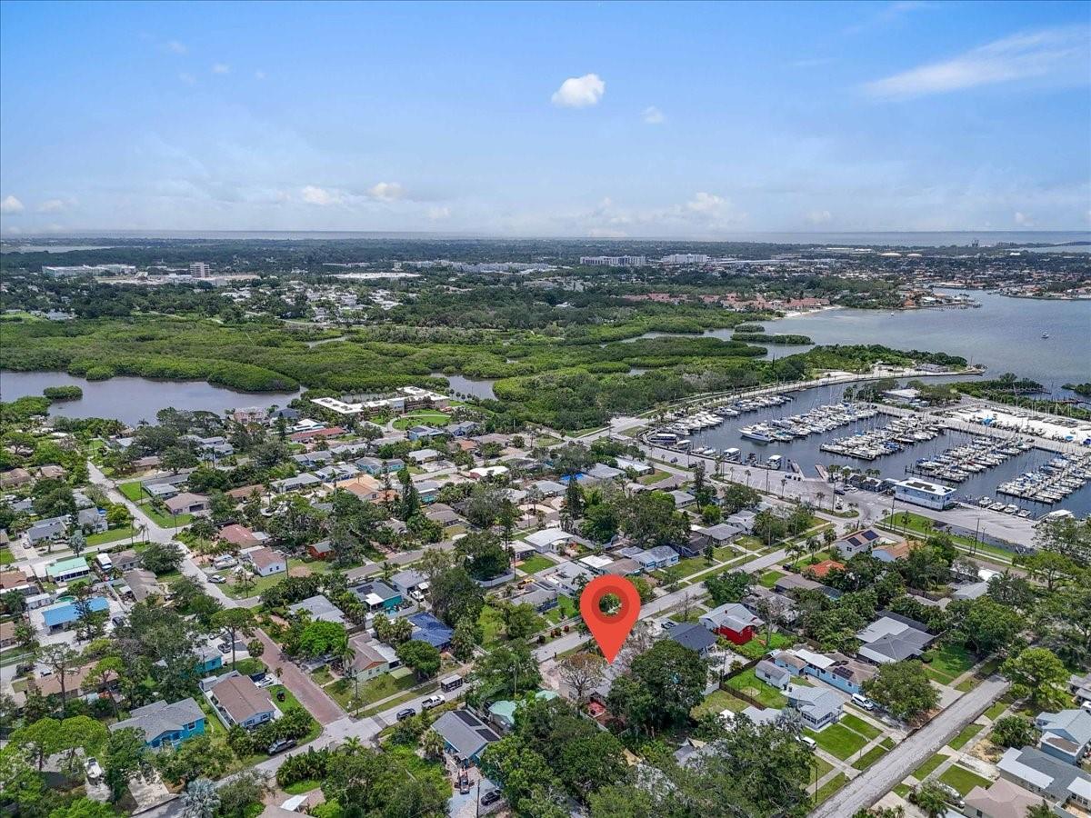Image 33 of 43 For 2801 Tifton Street S