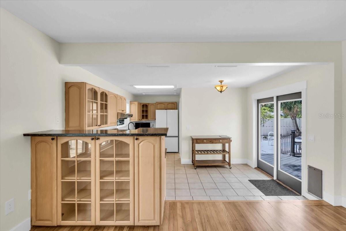 Image 7 of 43 For 2801 Tifton Street S