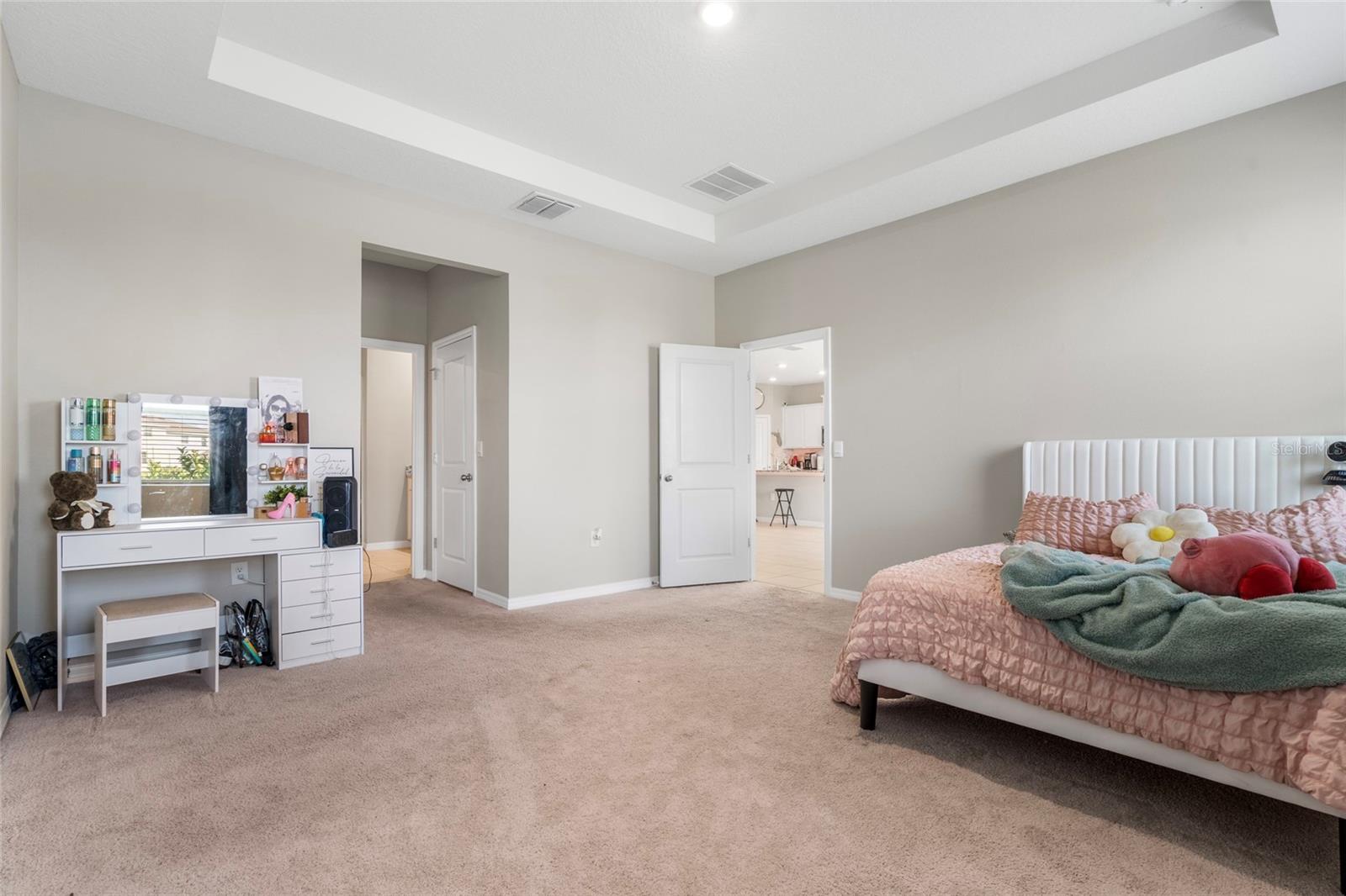 Image 21 of 46 For 3914 Lively Coral Place