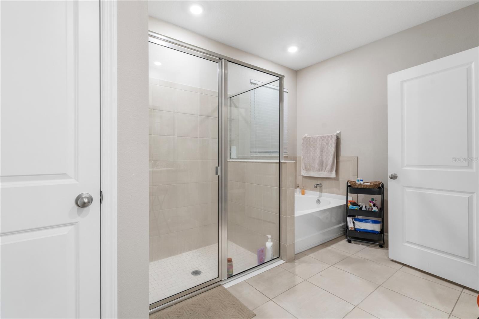 Image 23 of 46 For 3914 Lively Coral Place