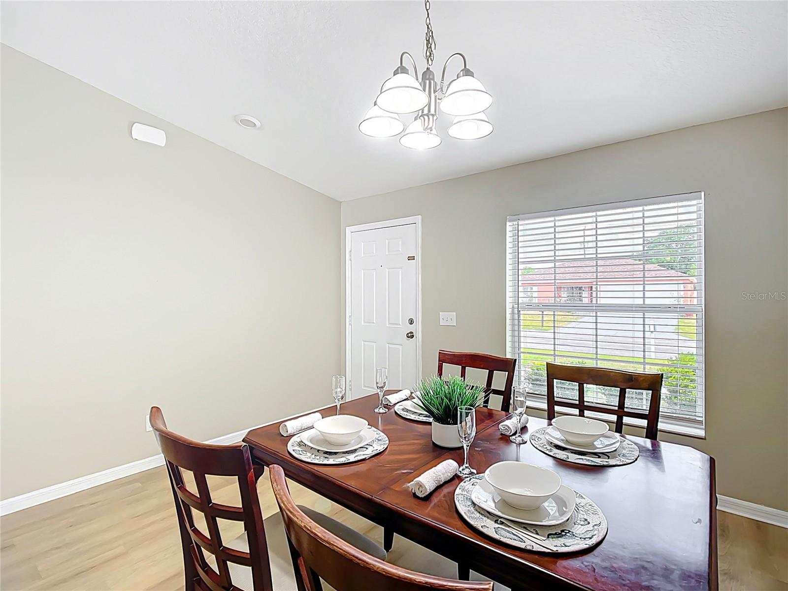 Image 12 of 41 For 1639 Saddlehorn Drive