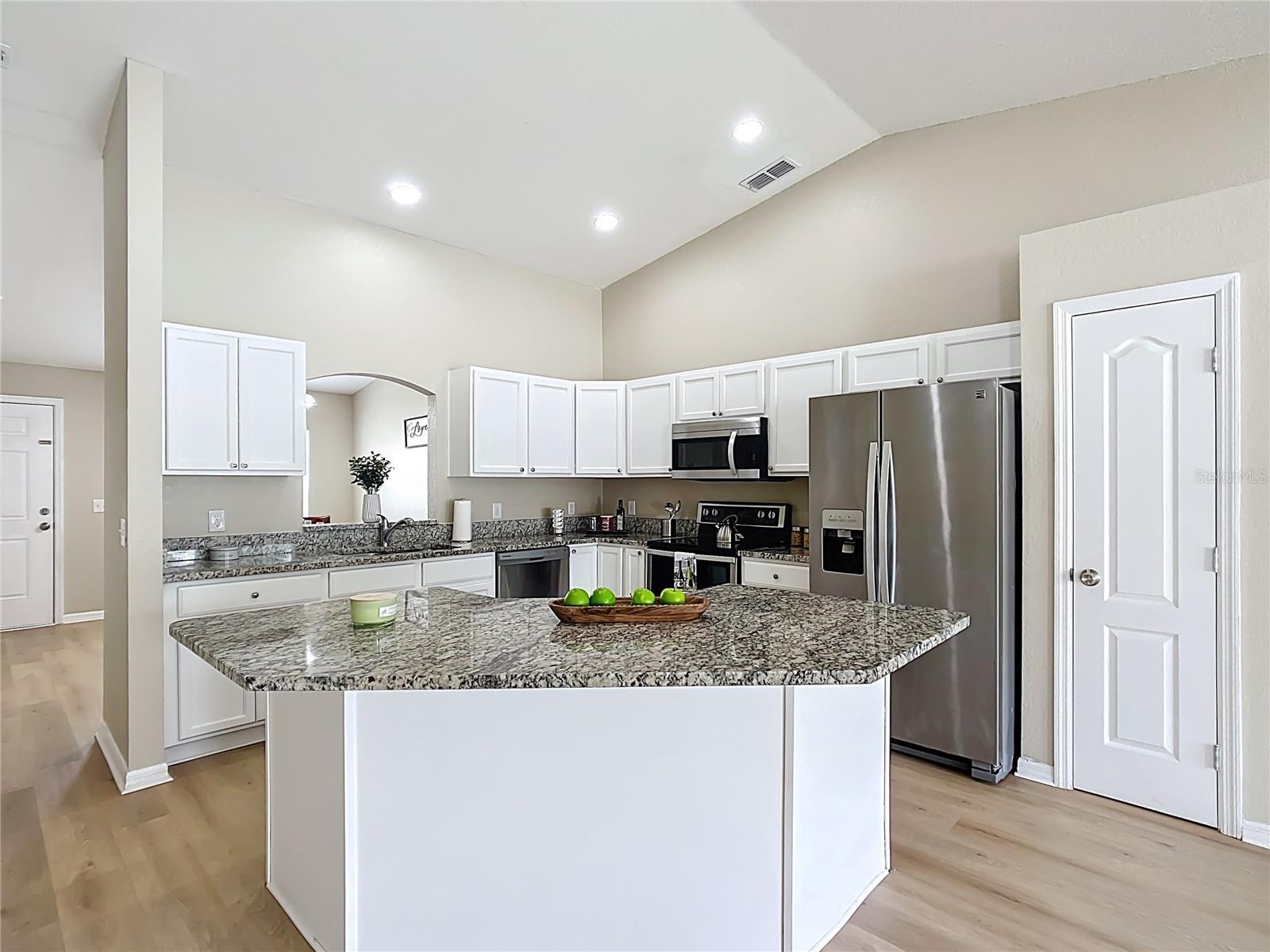 Image 19 of 41 For 1639 Saddlehorn Drive
