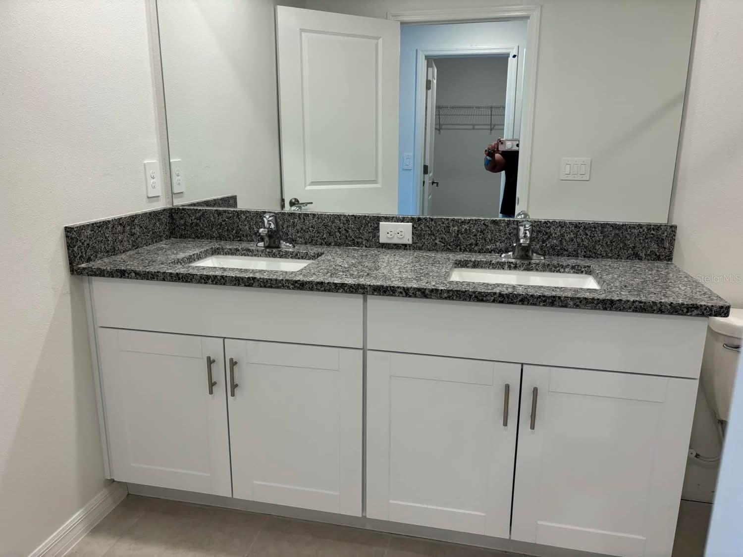 Image 4 of 6 For 8254 Corner Pine Way