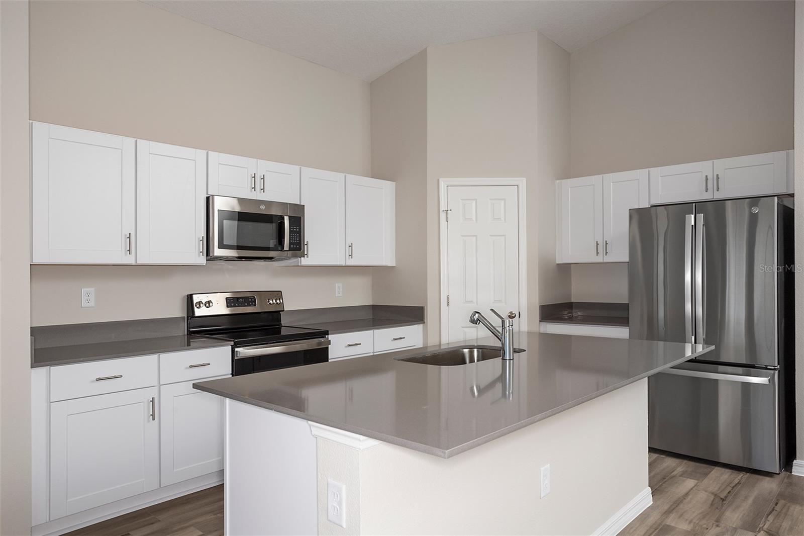 Image 3 of 16 For 4135 River Beacon Boulevard