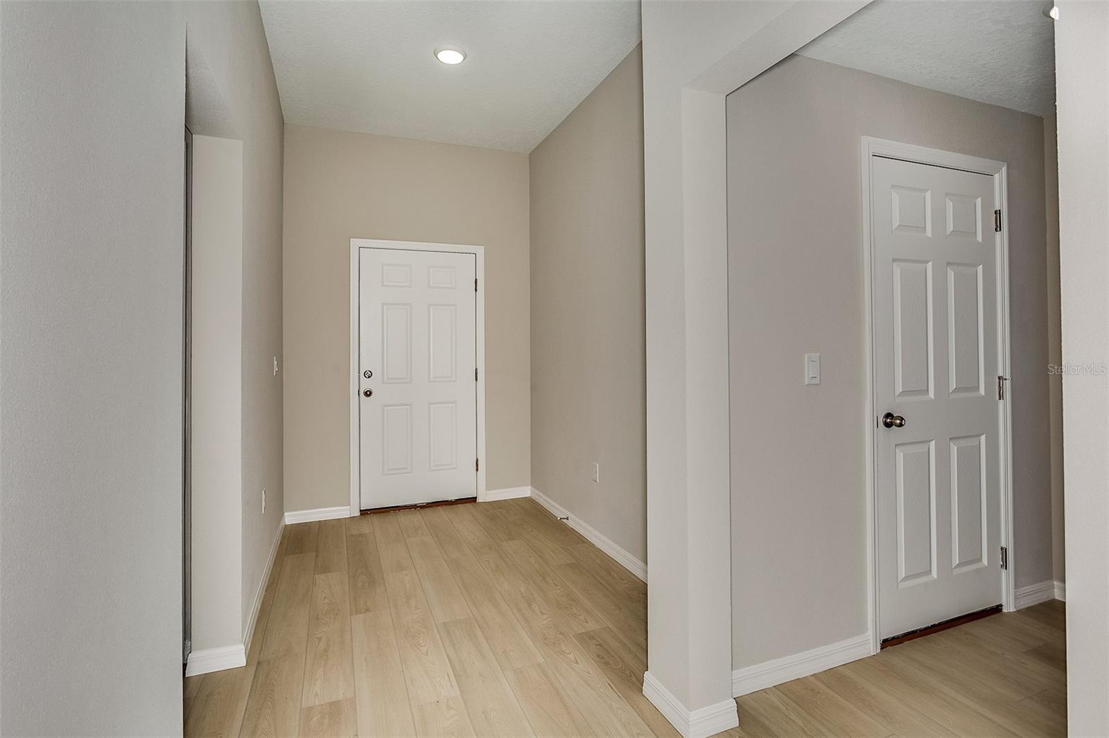 Image 12 of 25 For 4128 River Beacon Boulevard