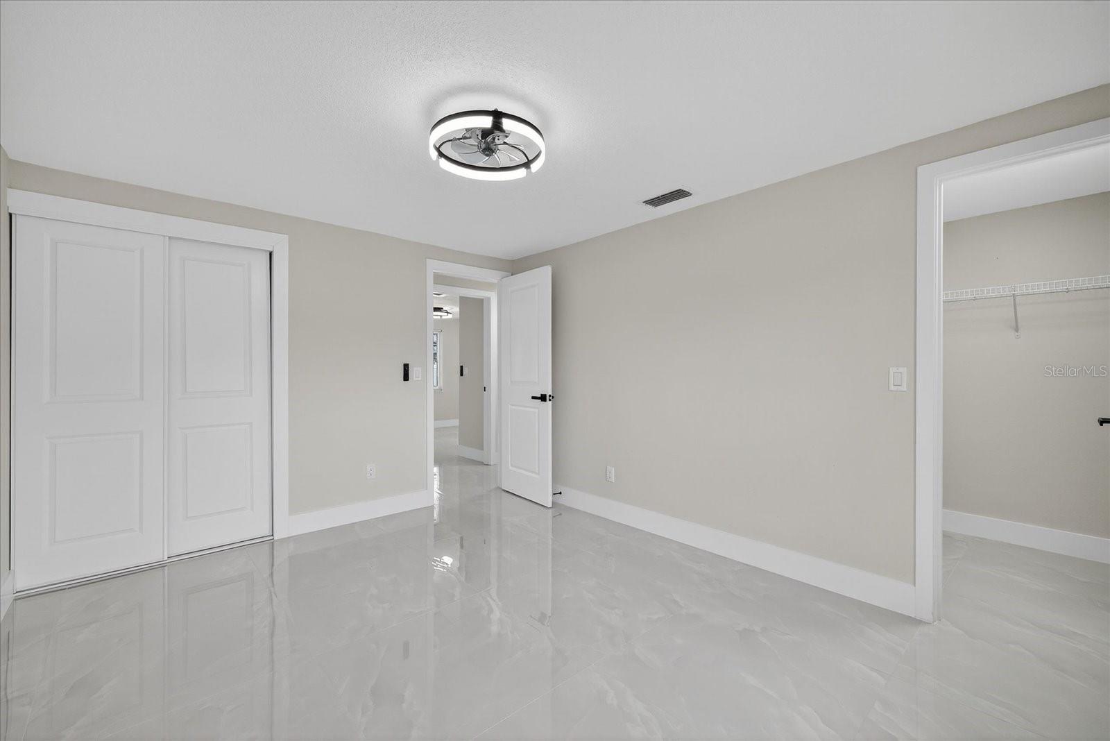 Image 25 of 36 For 6715 Willow Spring Court