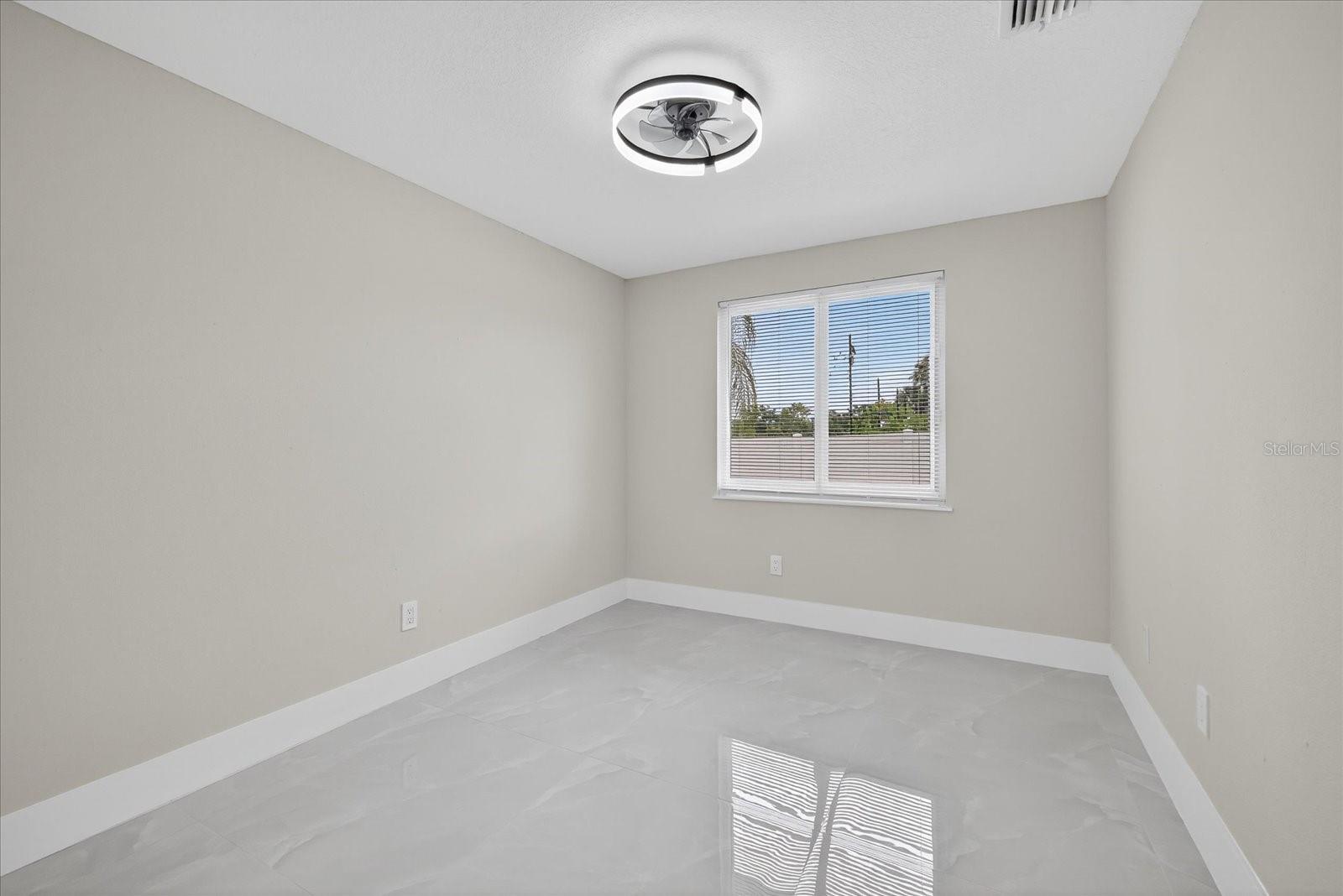 Image 26 of 36 For 6715 Willow Spring Court