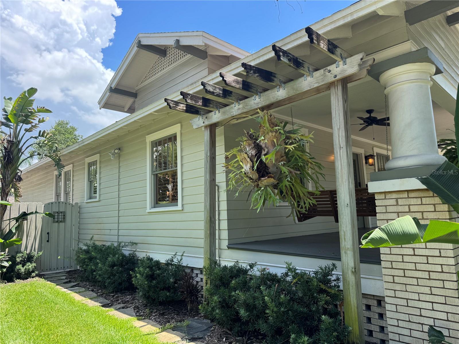 Listing photo id 12 for 5301 Branch Avenue