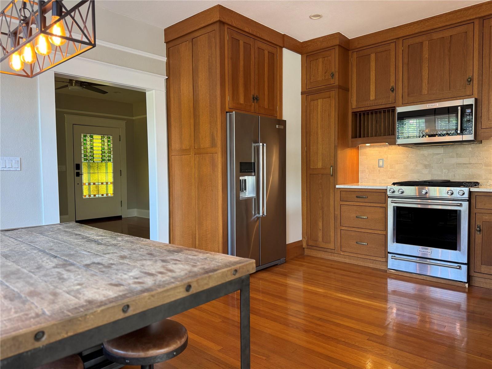 Listing photo id 23 for 5301 Branch Avenue
