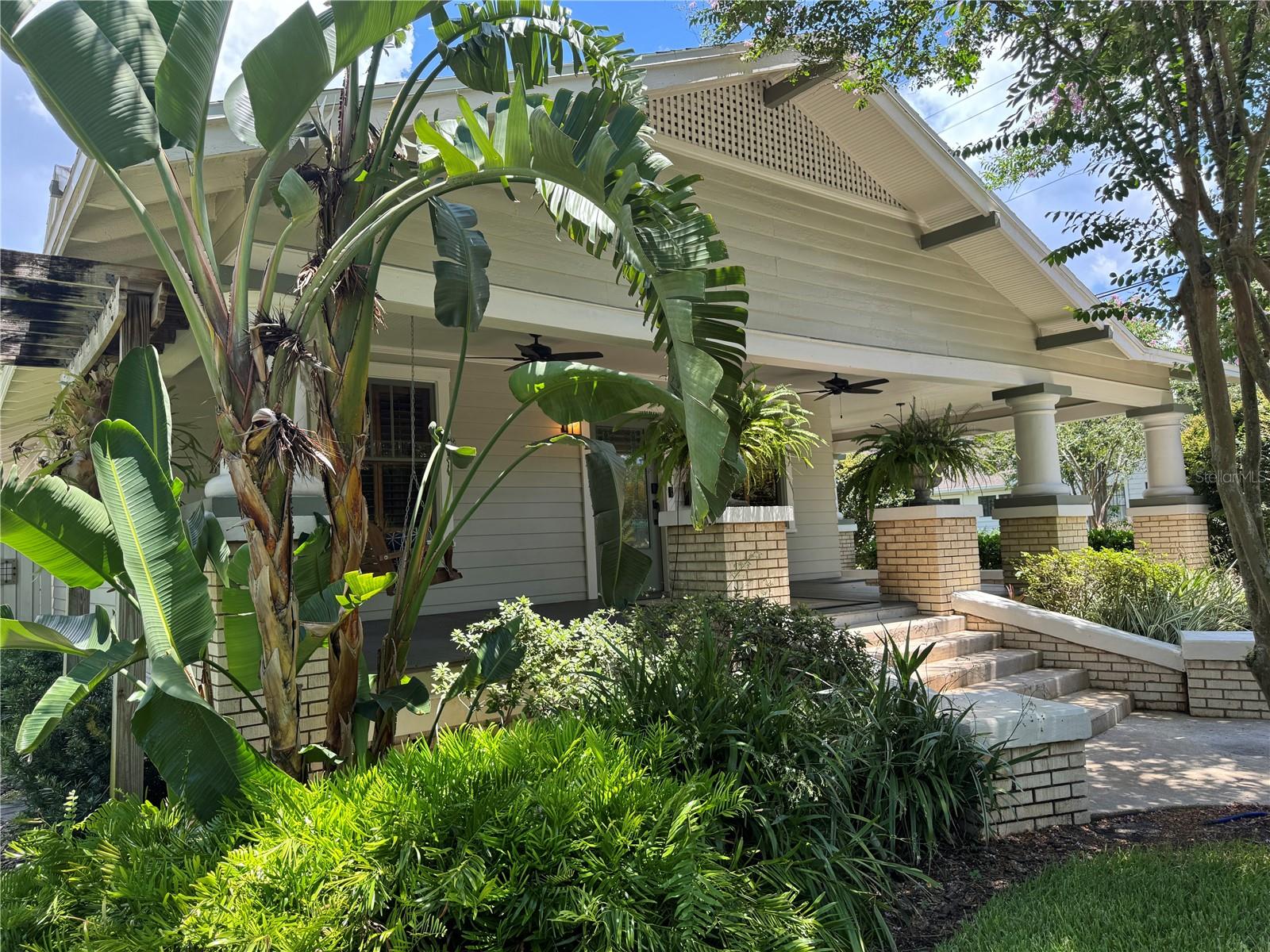 Listing photo id 1 for 5301 Branch Avenue