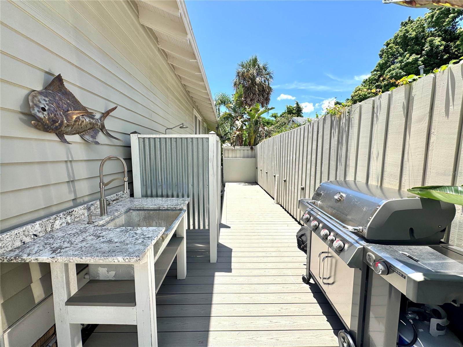 Listing photo id 45 for 5301 Branch Avenue