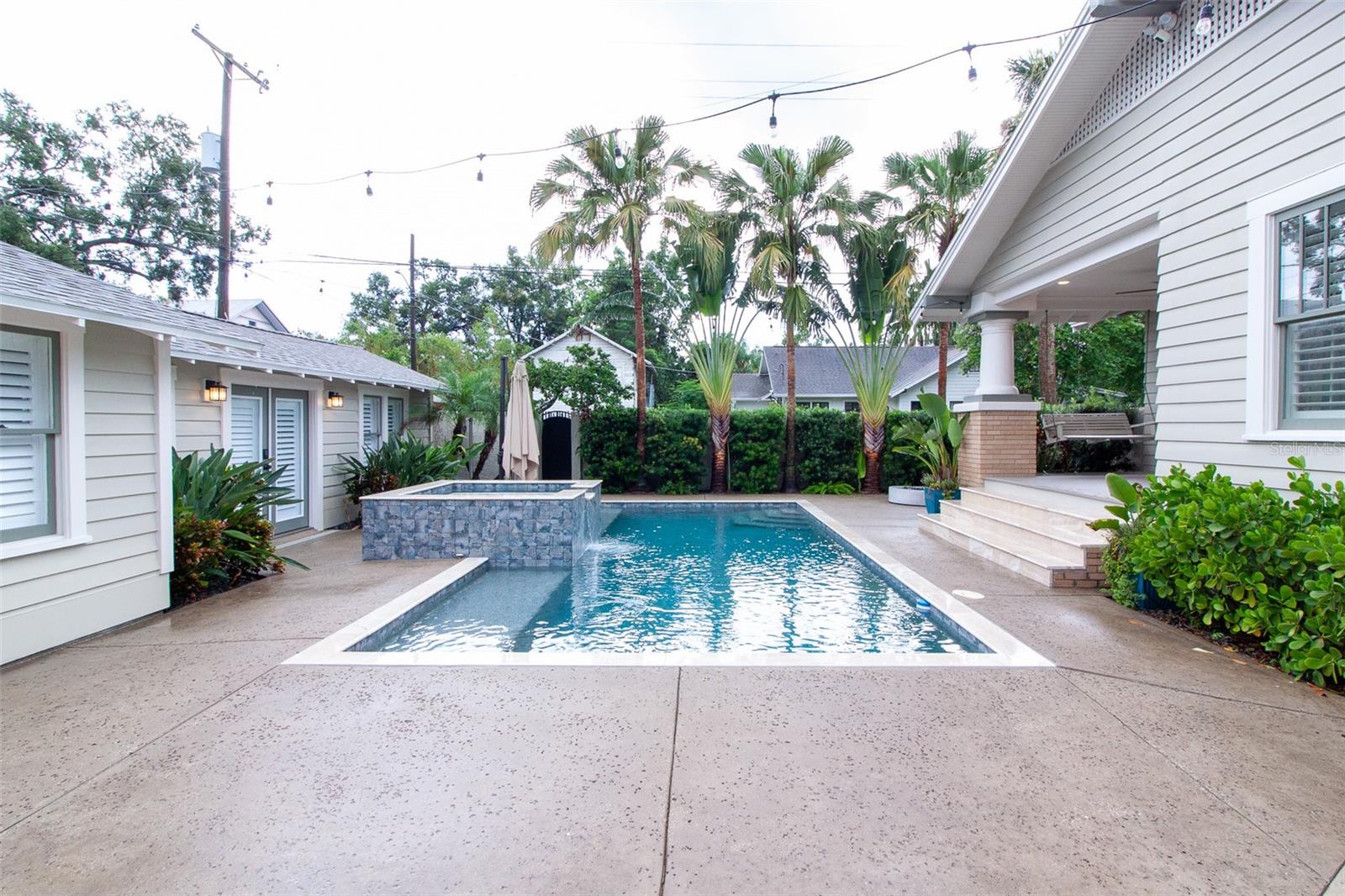 Listing photo id 49 for 5301 Branch Avenue