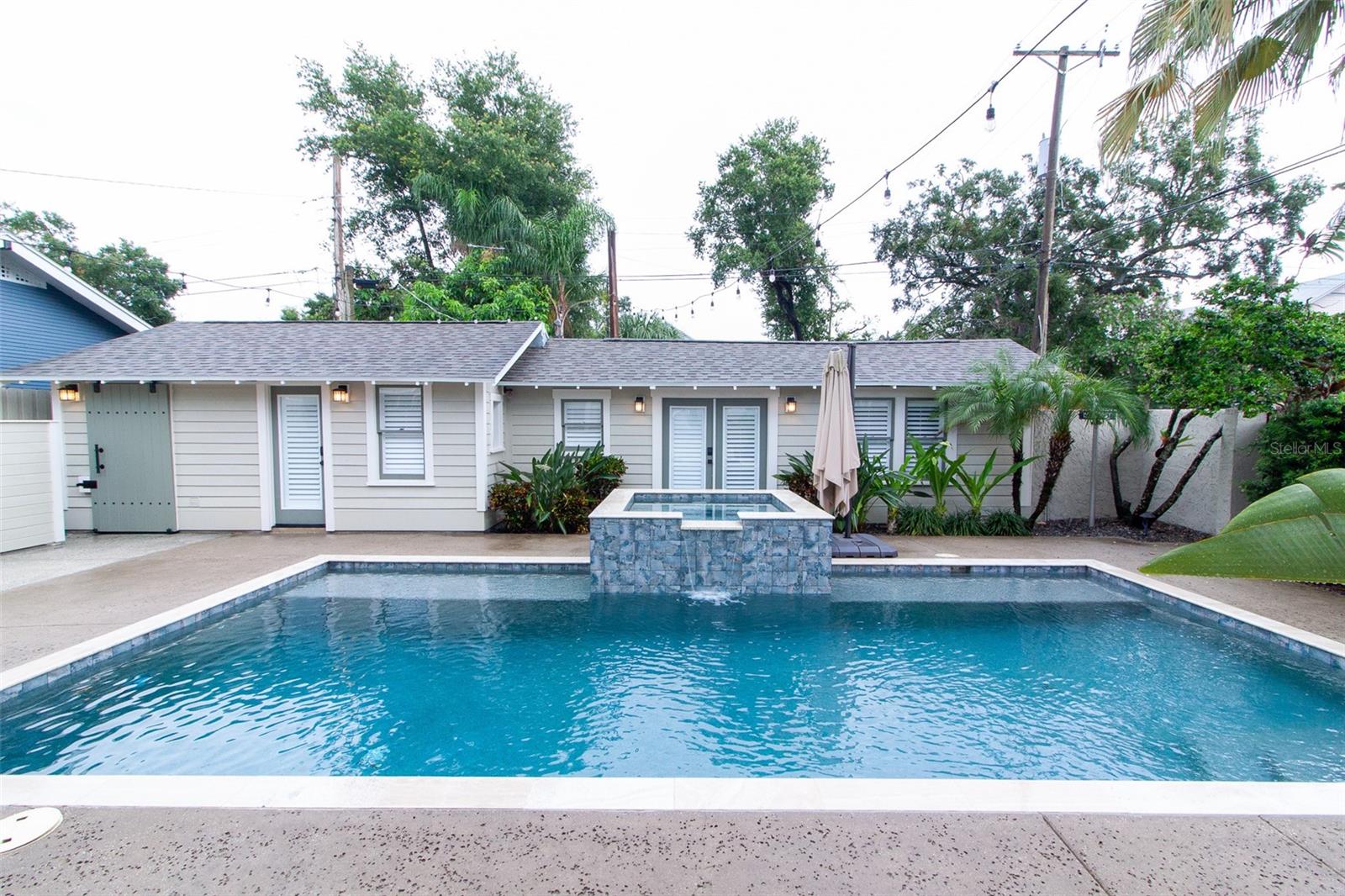 Listing photo id 51 for 5301 Branch Avenue