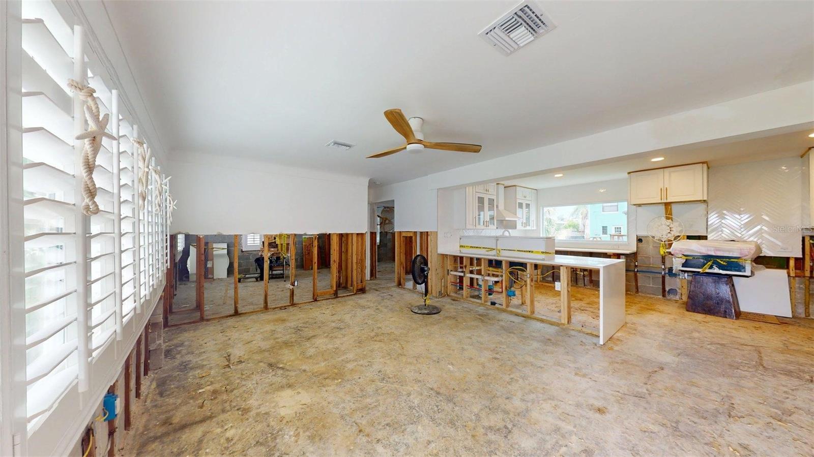 Image 22 of 38 For 15802 2nd Street E