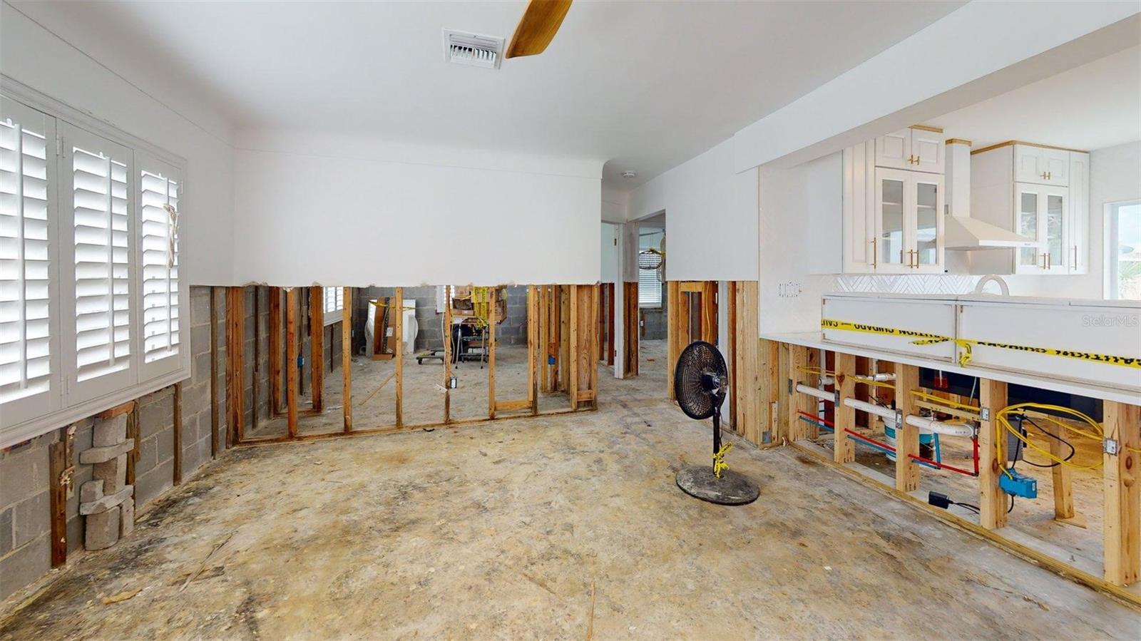 Image 23 of 38 For 15802 2nd Street E