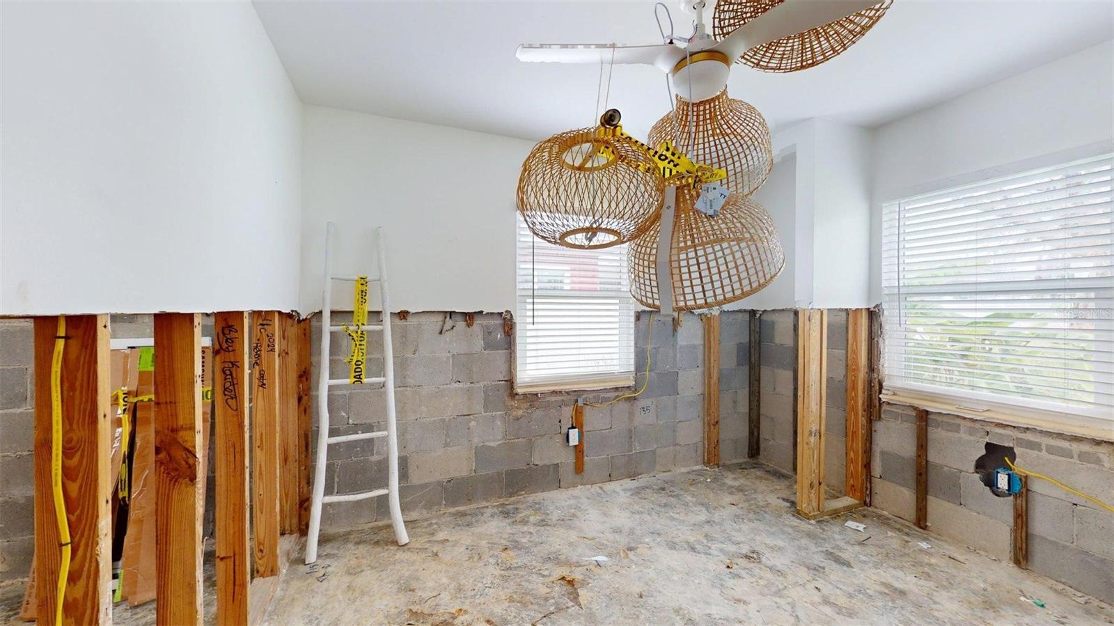 Image 30 of 38 For 15802 2nd Street E