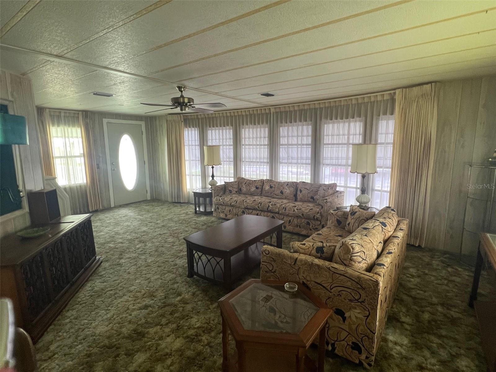 Image 16 of 28 For 760 Royal Palm Circle