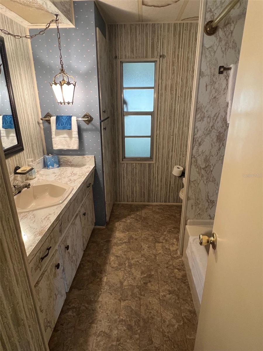 Image 25 of 28 For 760 Royal Palm Circle