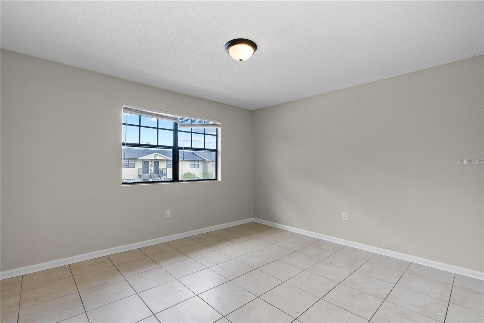 Image 5 of 15 For 201 Pine Violet Court 202