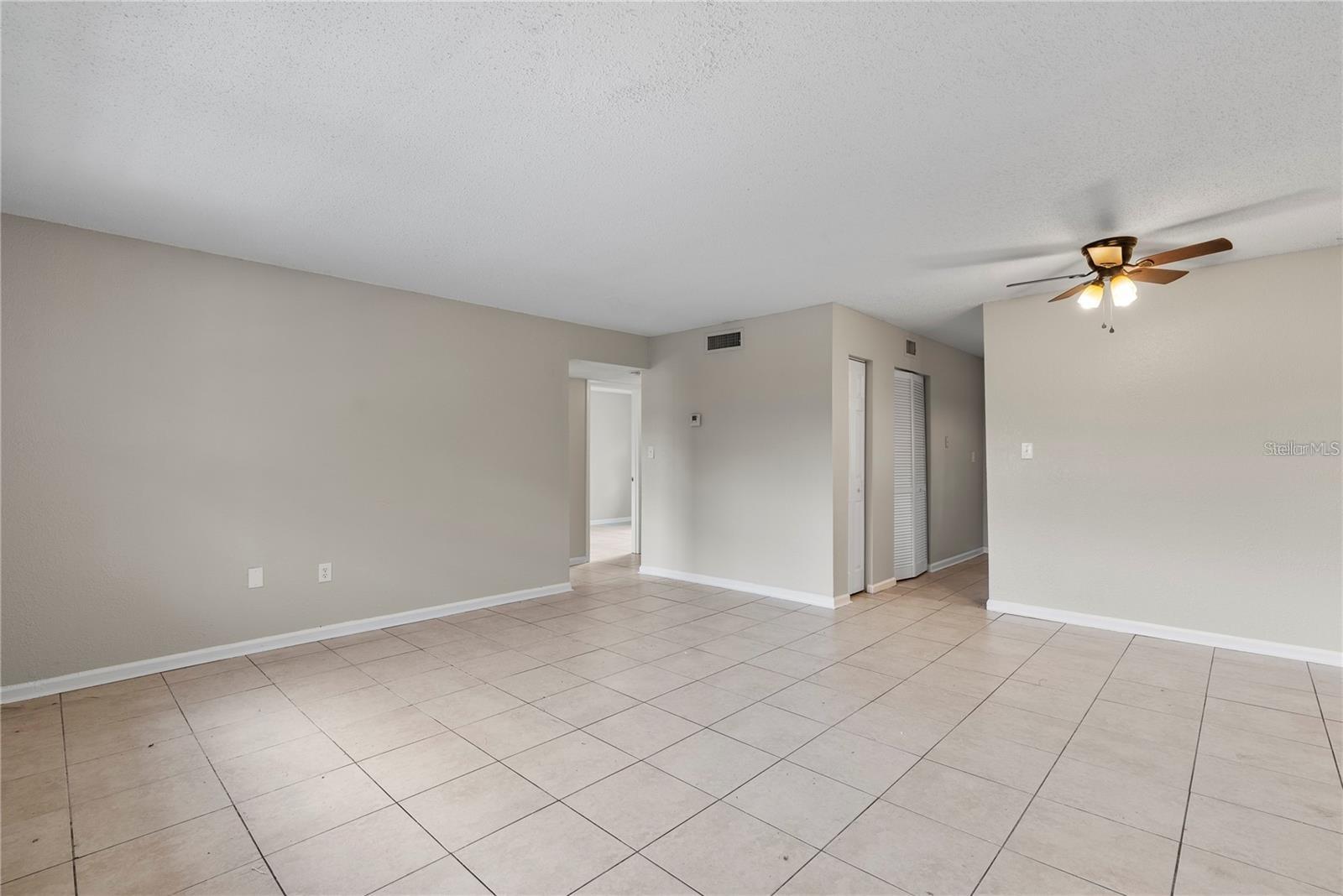 Image 6 of 15 For 201 Pine Violet Court 202