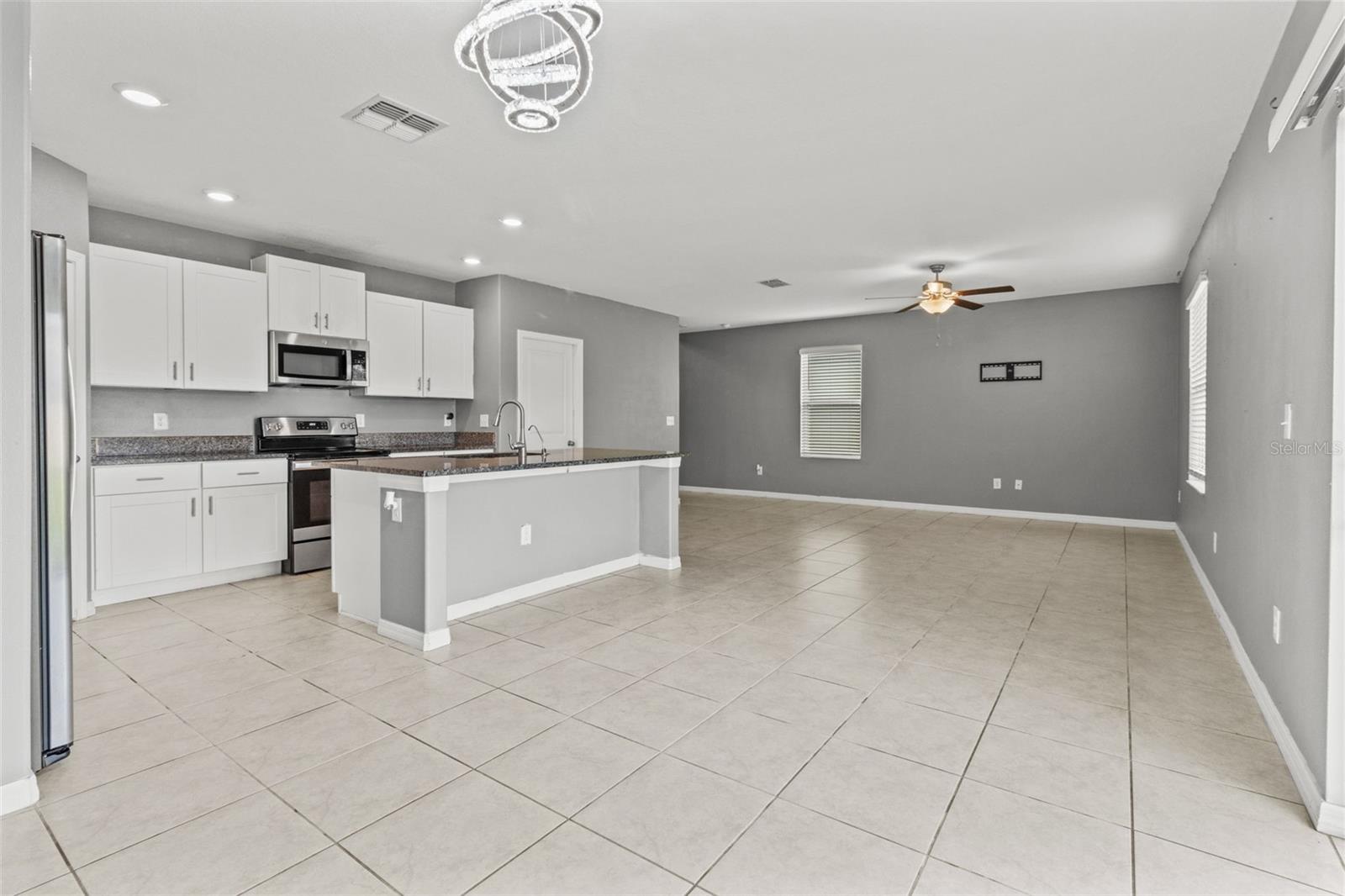 Image 10 of 37 For 16671 Kingman Reef Street