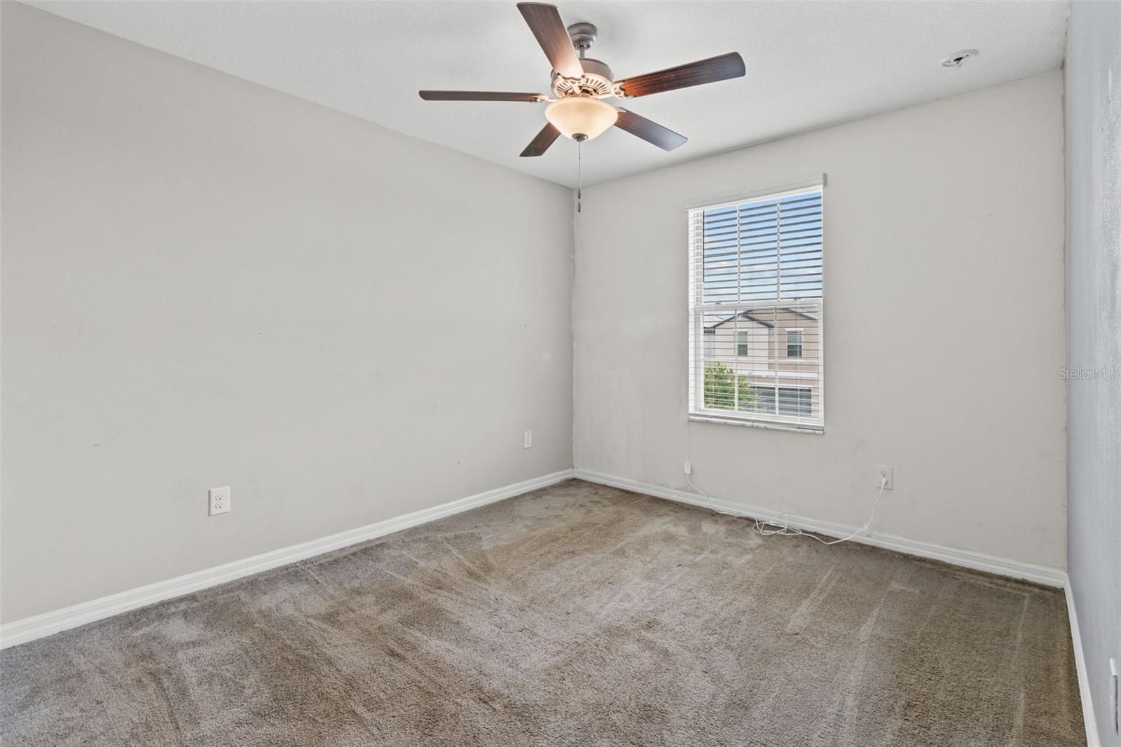 Image 24 of 37 For 16671 Kingman Reef Street