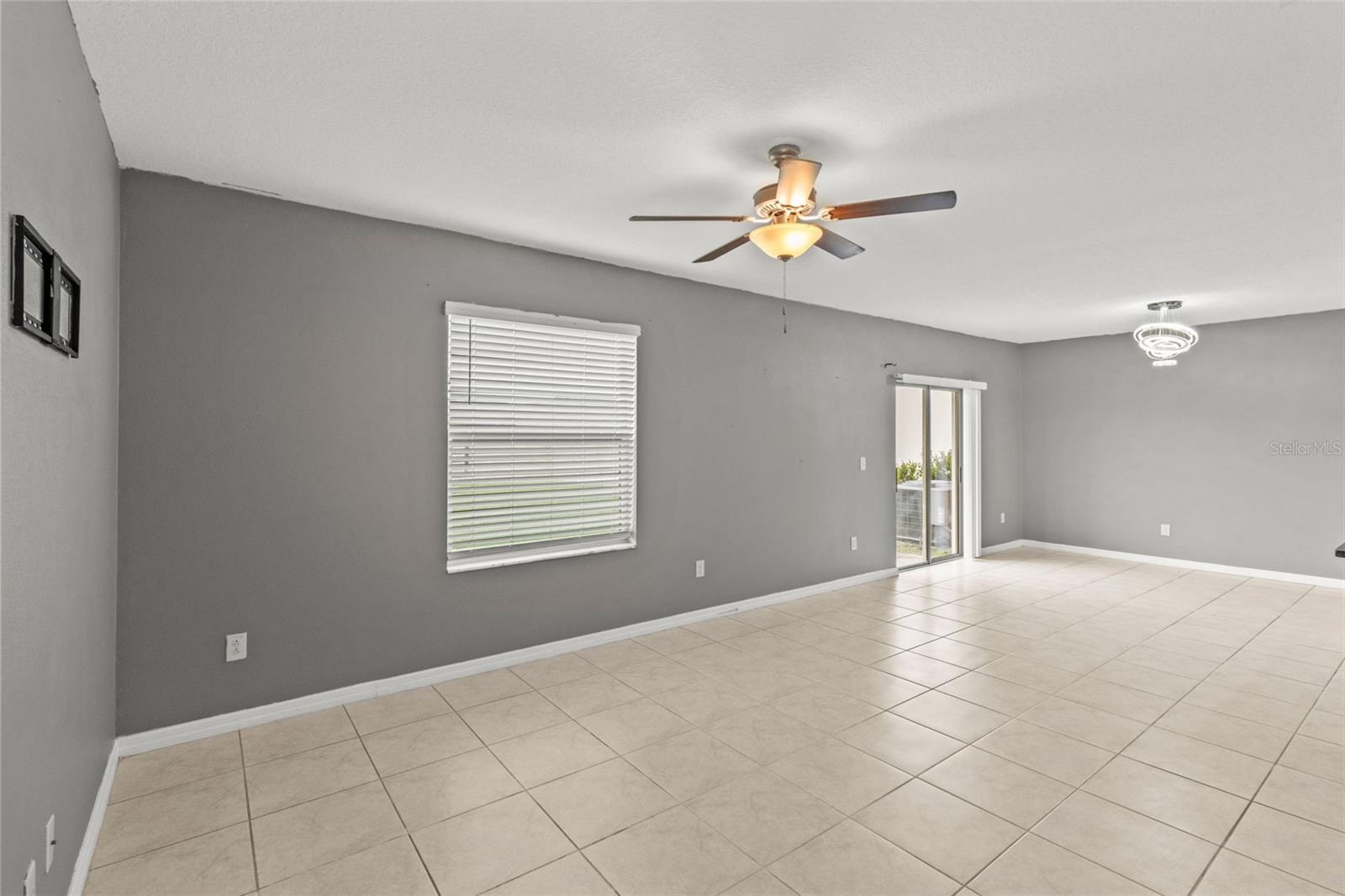 Image 8 of 37 For 16671 Kingman Reef Street