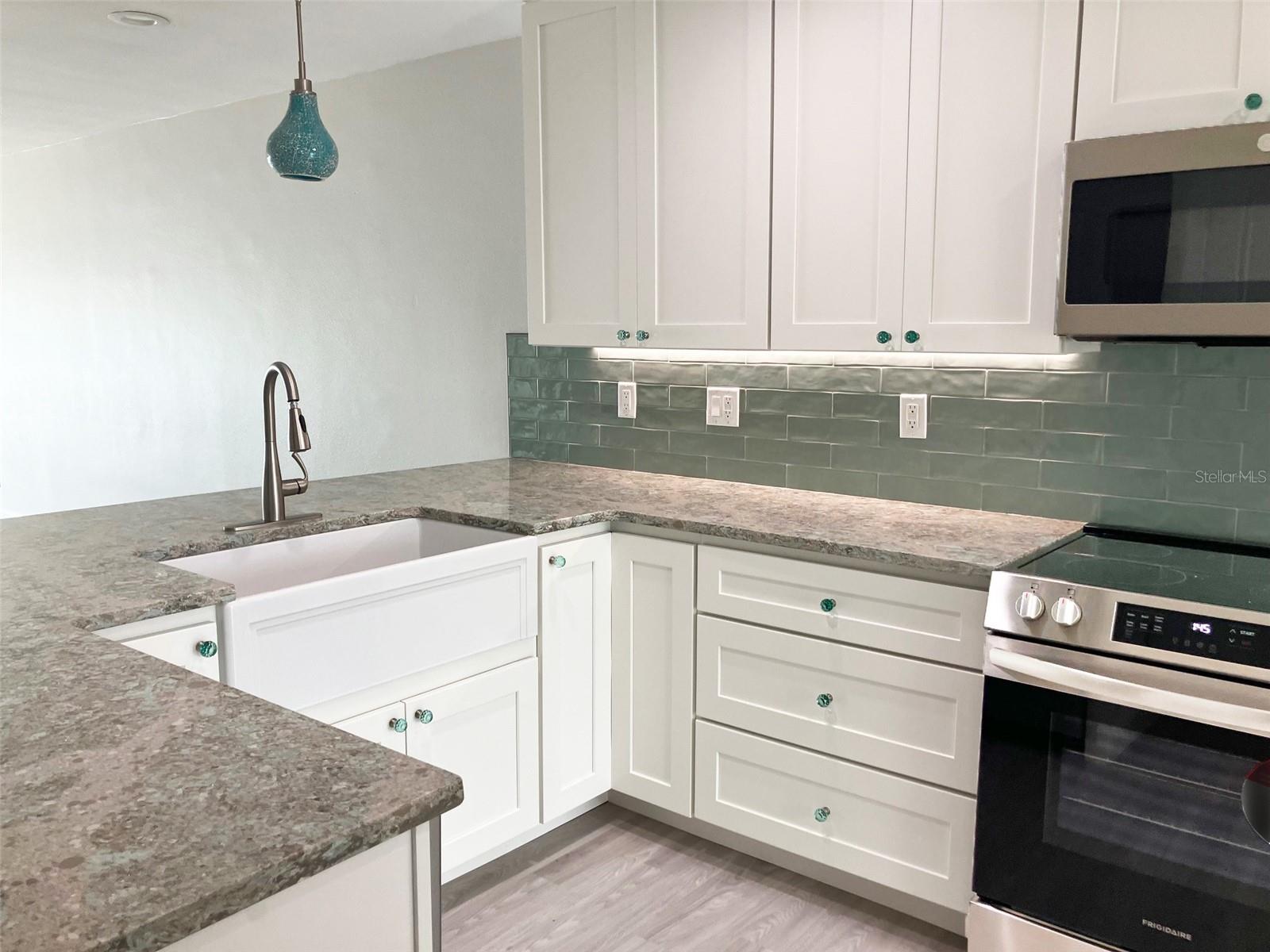 Image 7 of 17 For 628 Boca Ciega Point Boulevard S