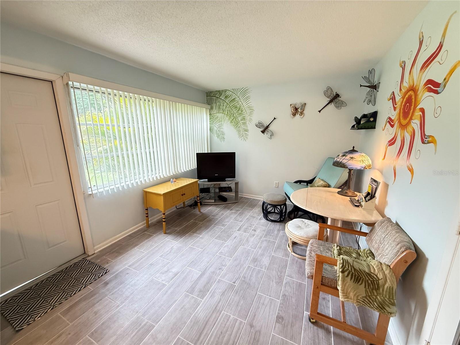 Image 11 of 42 For 8215 Burgundy Drive N 8215