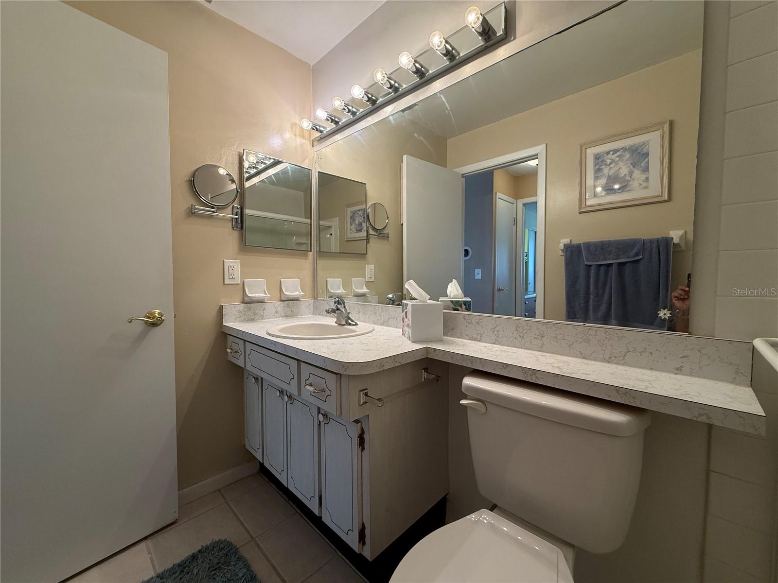 Image 17 of 42 For 8215 Burgundy Drive N 8215