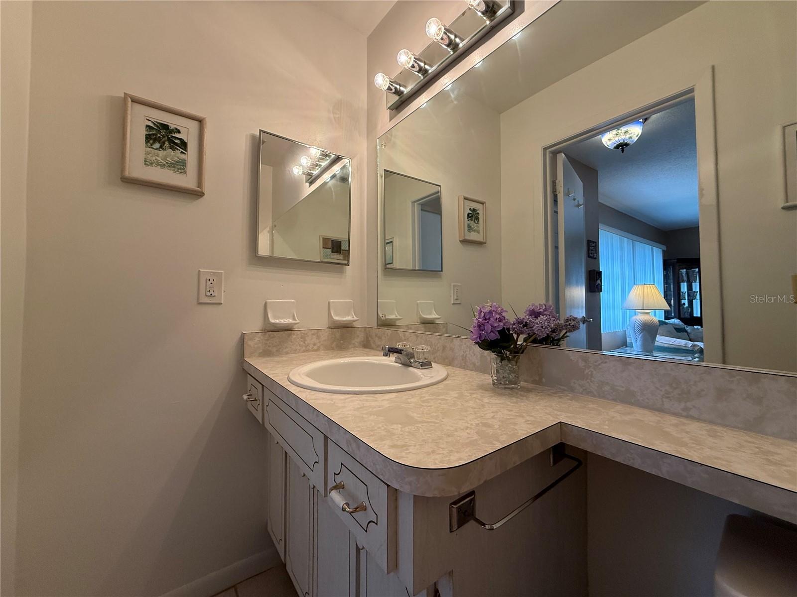 Image 19 of 42 For 8215 Burgundy Drive N 8215