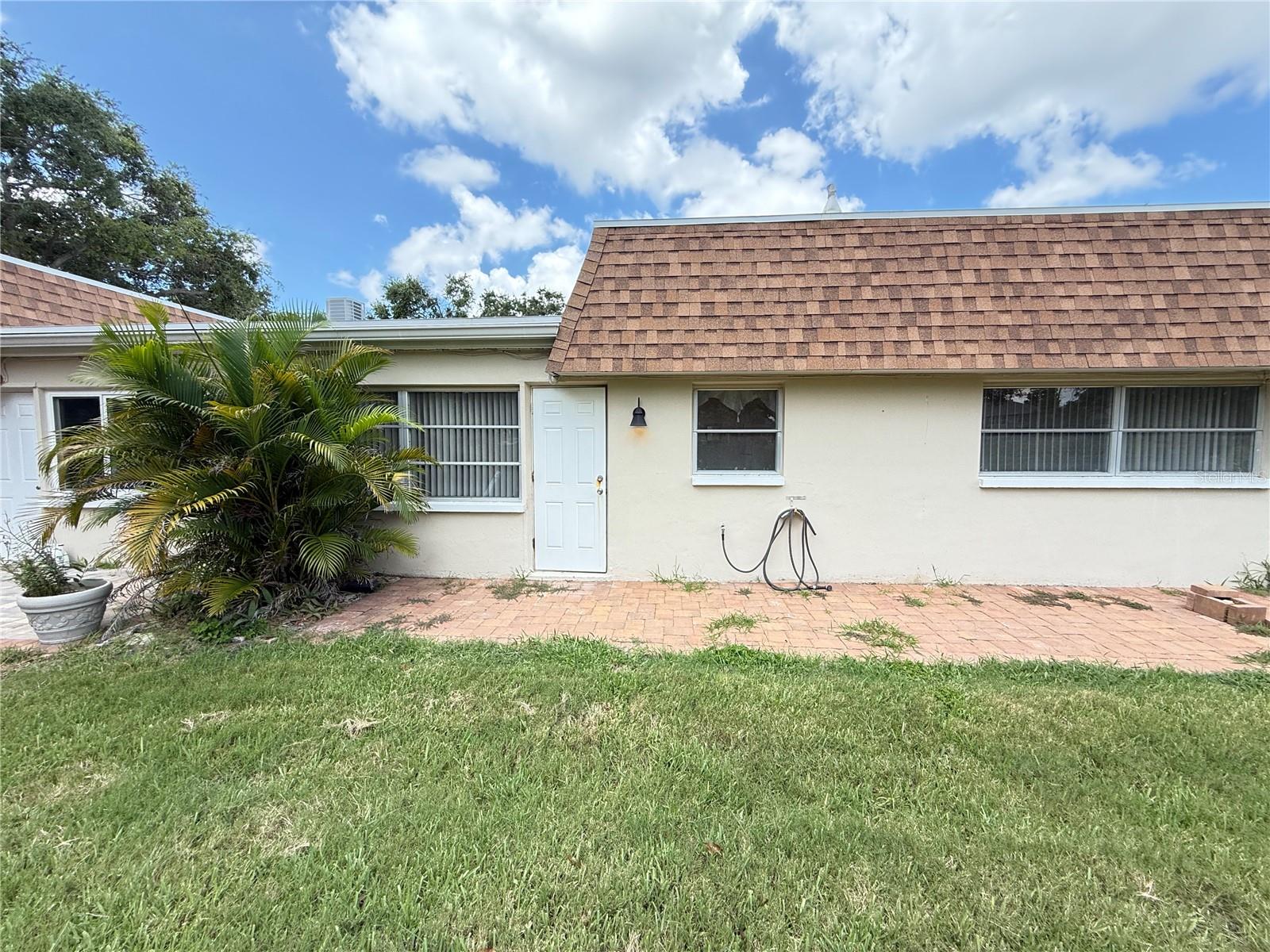 Image 21 of 42 For 8215 Burgundy Drive N 8215