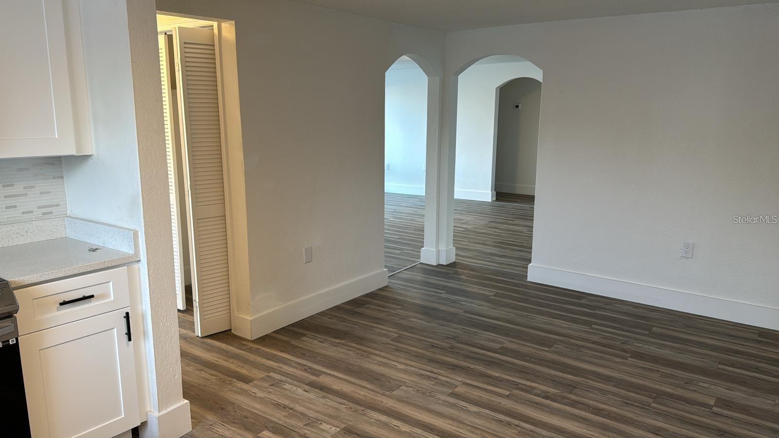 Image 4 of 20 For 1715 Kenilworth Street