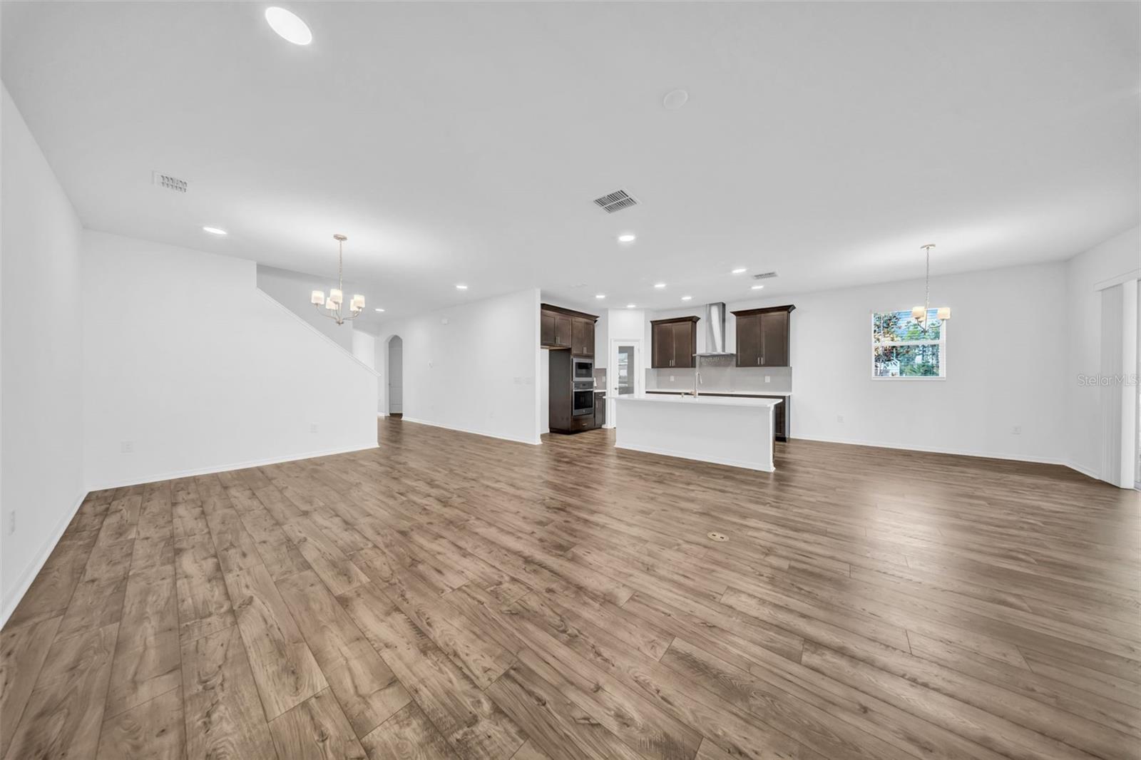 Image 49 of 86 For 5841 Riverston Avenue