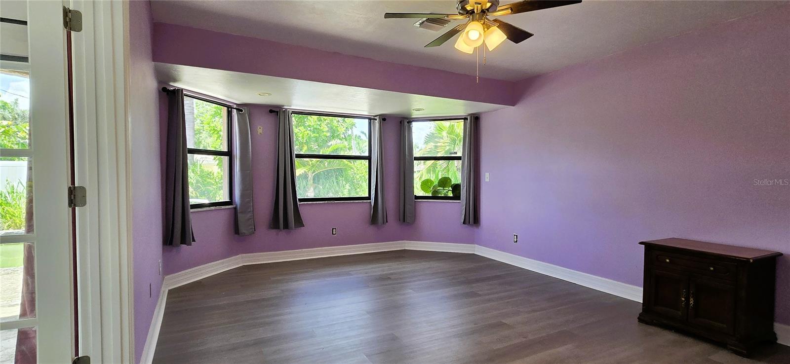 Image 11 of 29 For 1031 Averly Street