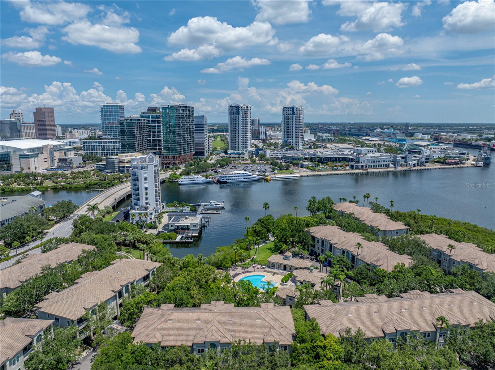 Image 18 of 28 For 773 Mainsail Drive 773