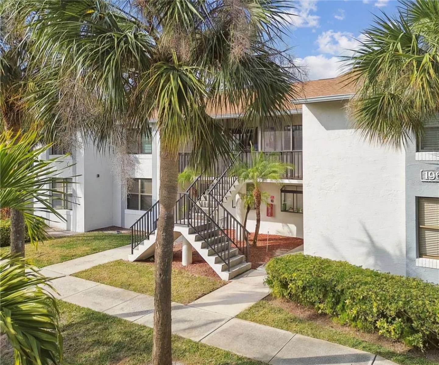 Image 2 of 19 For 1986 Pelican Landing Boulevard 1525