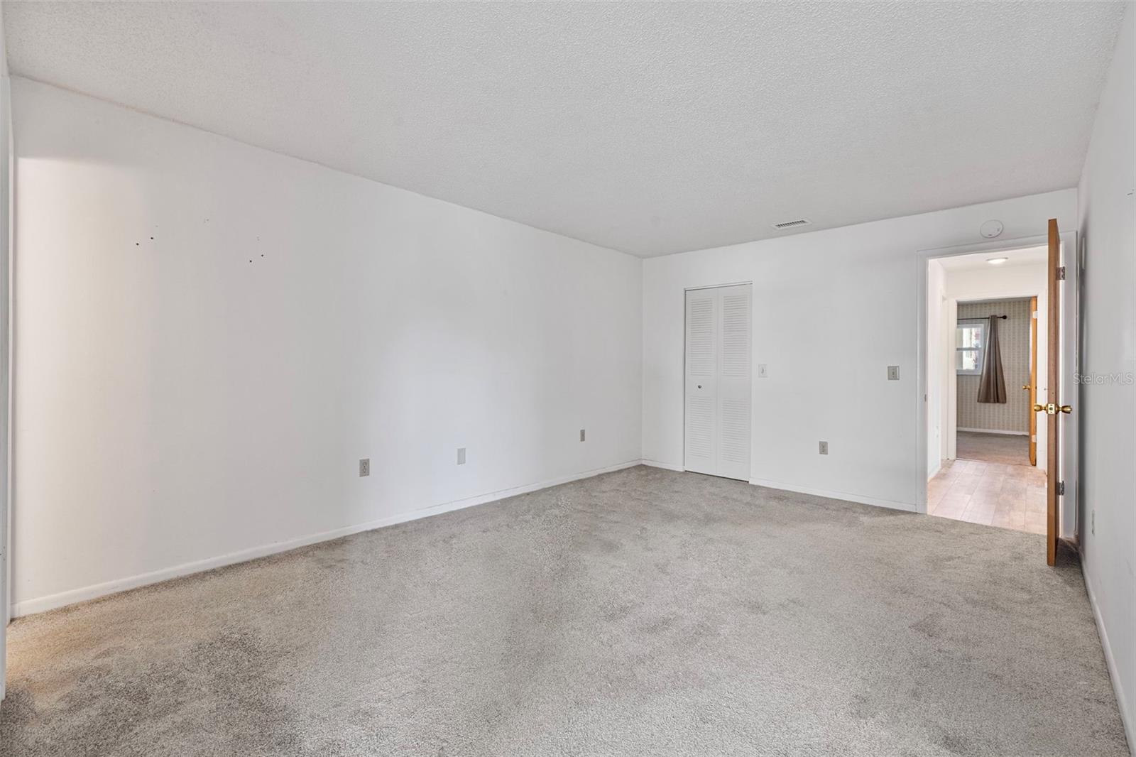 Image 13 of 22 For 5603 80th Street N 202