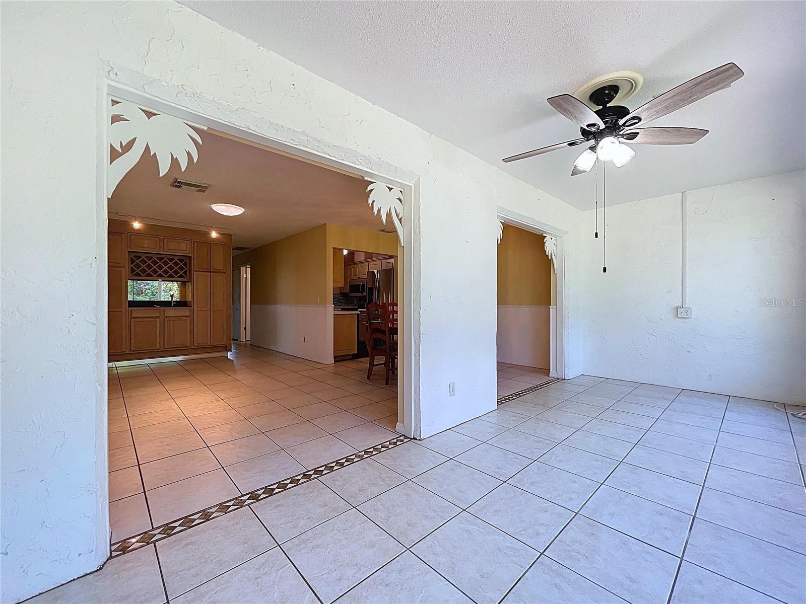 Image 17 of 67 For 505 Foxglove Circle B