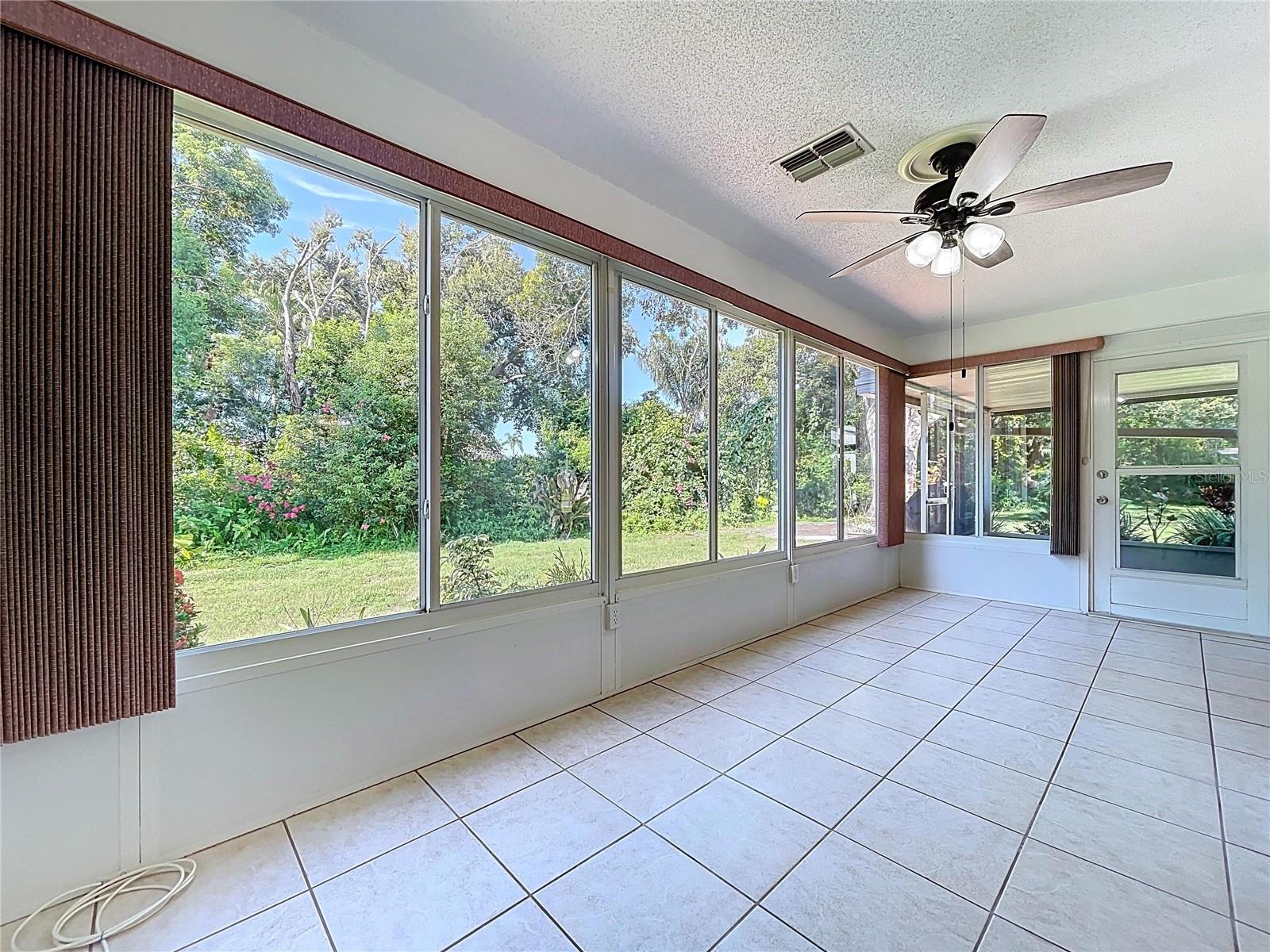 Image 19 of 67 For 505 Foxglove Circle B