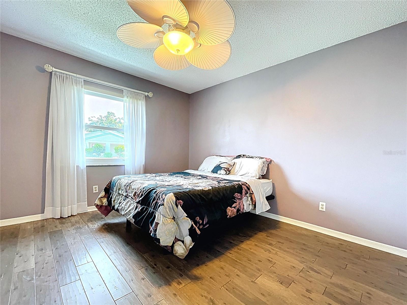 Image 27 of 67 For 505 Foxglove Circle B